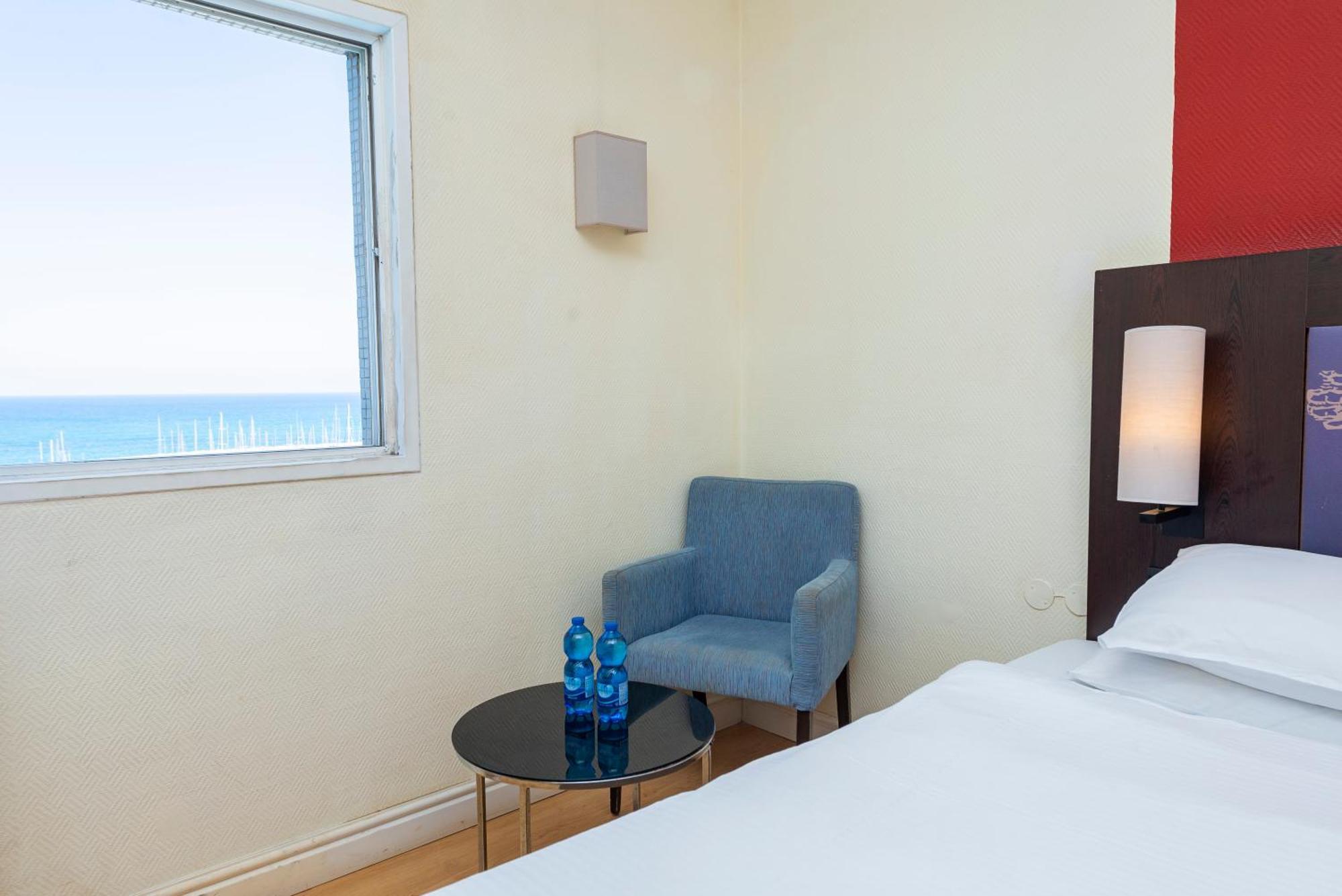 Hotel Basel Tel-Aviv Екстер'єр фото